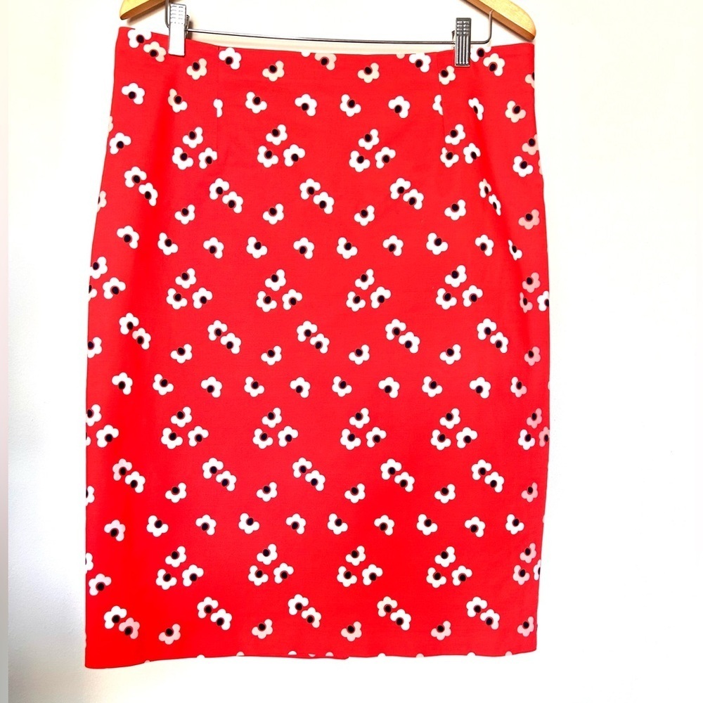 Boden Red Pencil Skirt with White Patterns - Picture 2 of 15